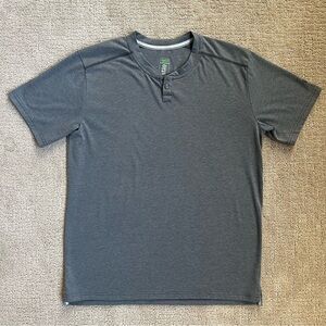 Stio Men’s Tipton Tech Performance Short Sleeve Henley T-Shirt